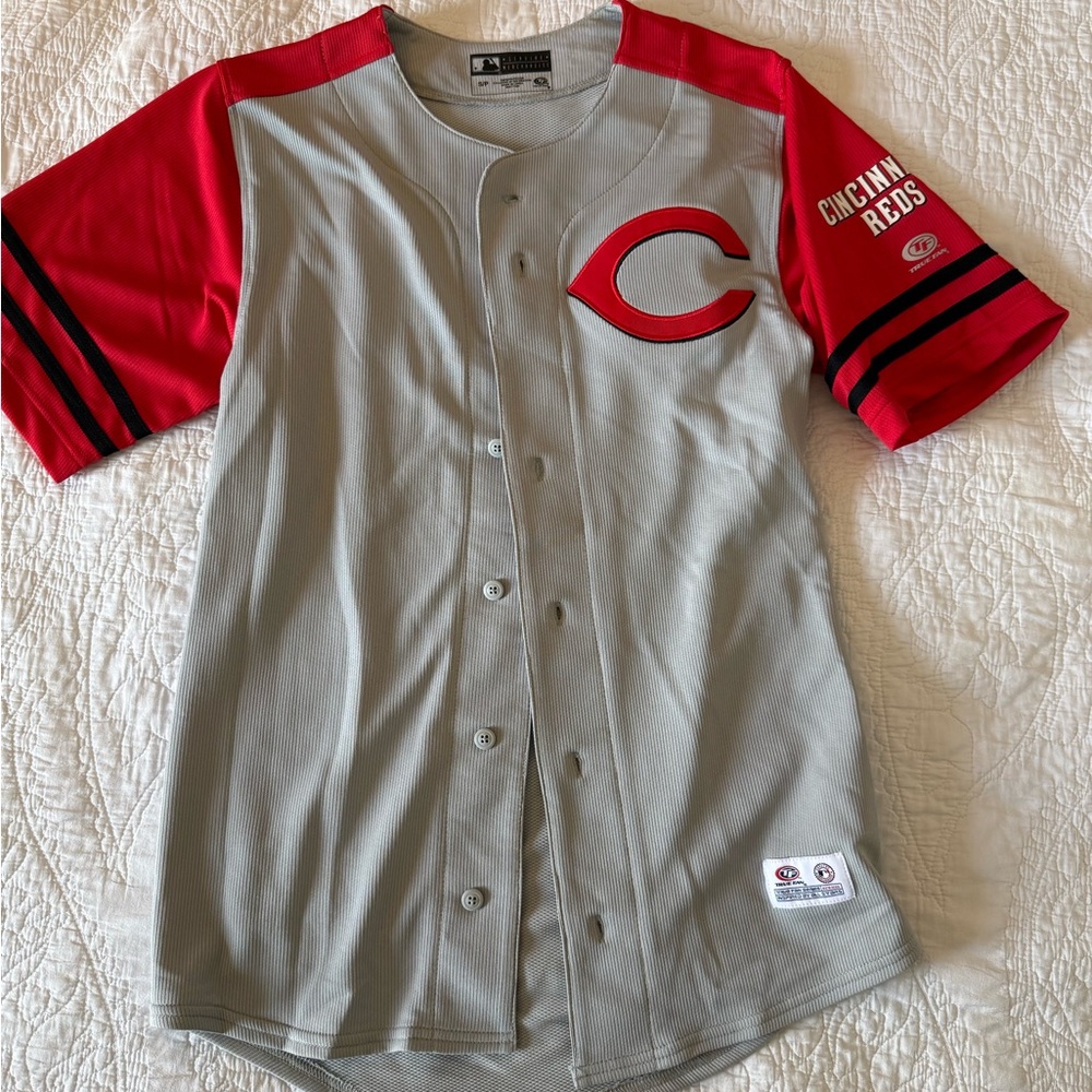 Cincinnati Reds baseball Gray and Red Sports Jersey